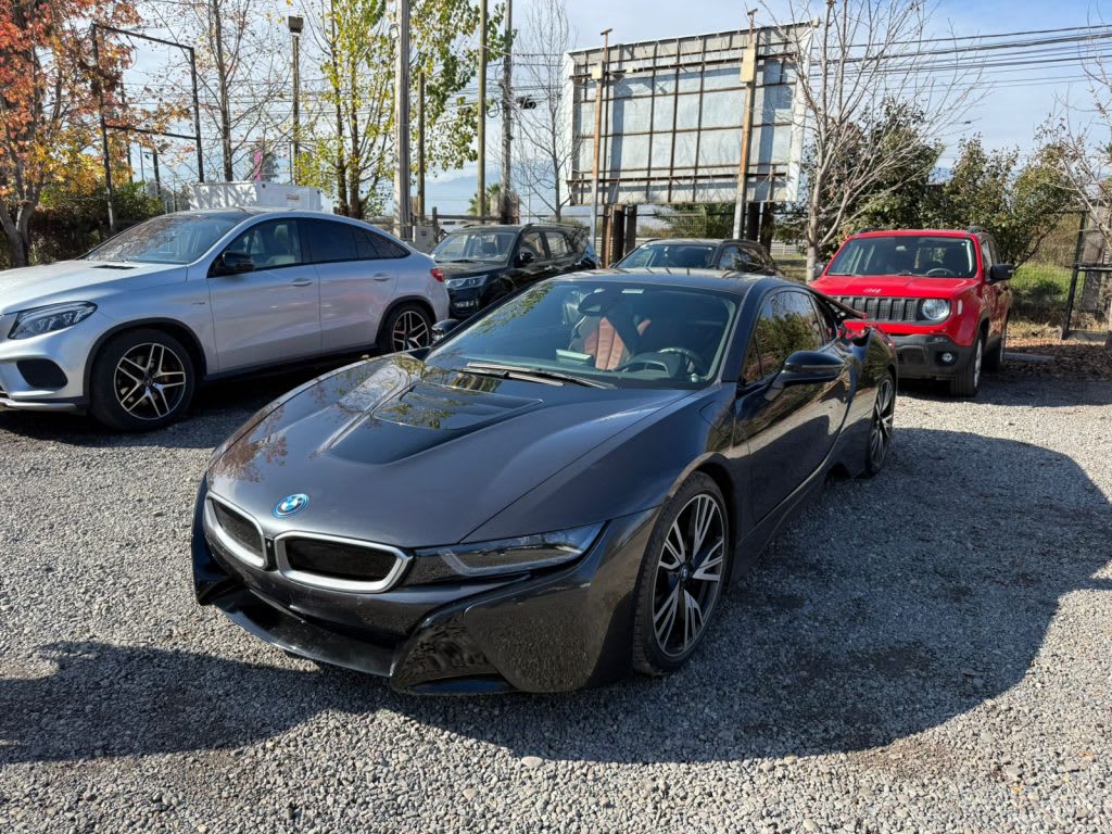 2019 BMW i8 Coupé - Imagen 1