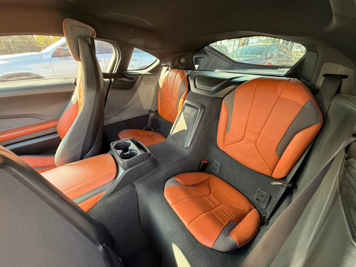 2019 BMW i8 Coupé - Miniatura 7