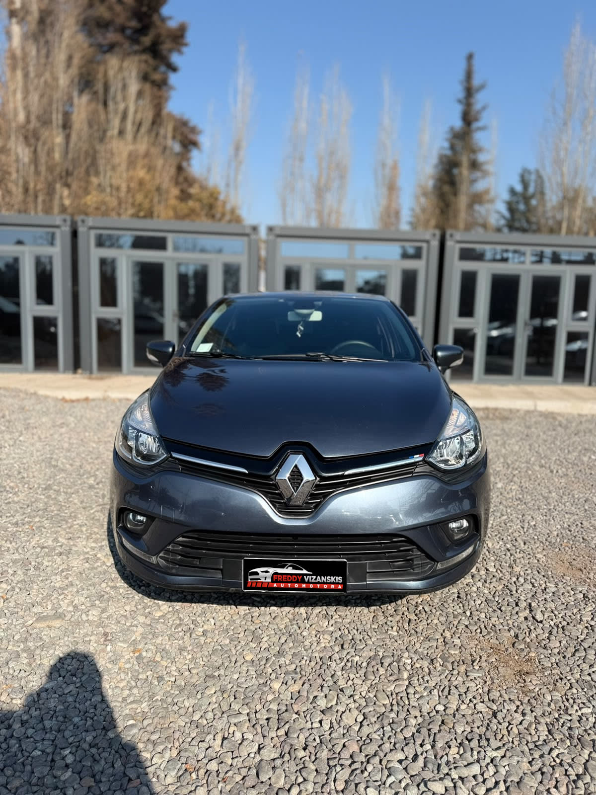 2020 Renault Clio IV HB - Miniatura 2
