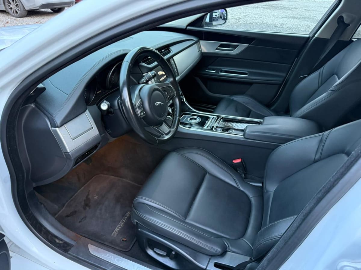 2019 Jaguar Xf PURE - Miniatura 6