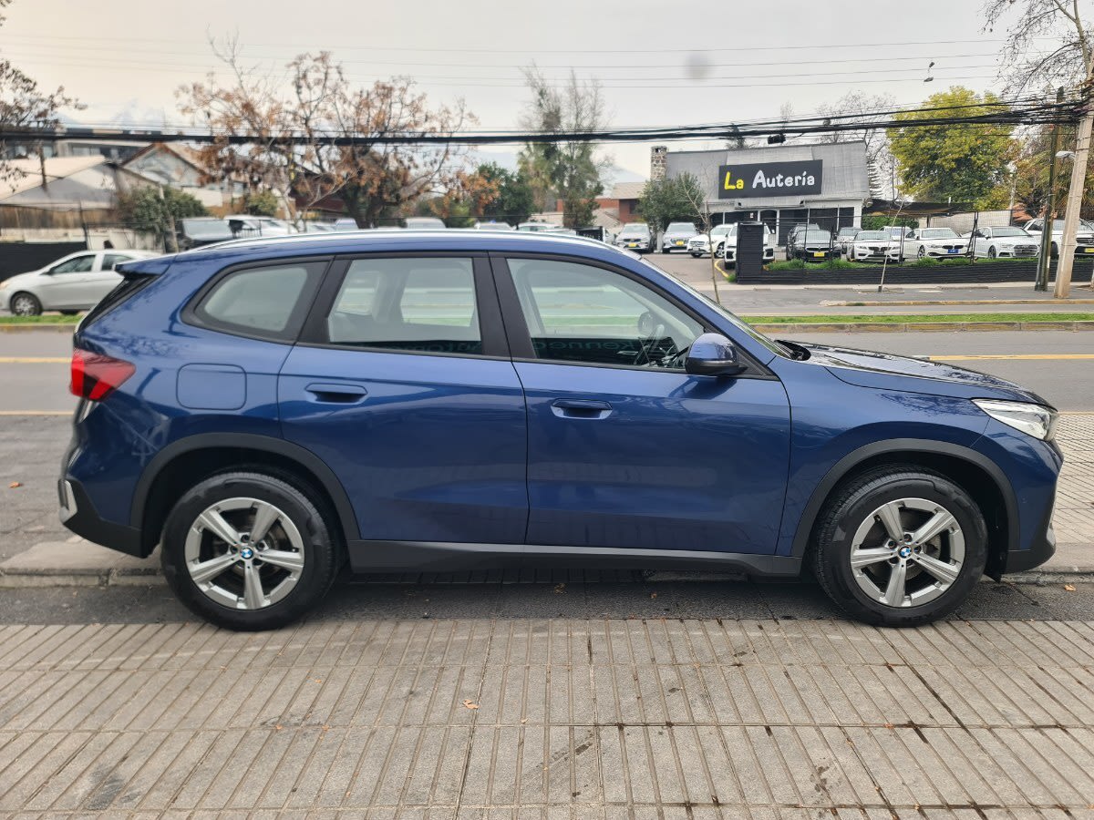 2023 BMW X1 2.0 Azul - Miniatura 7