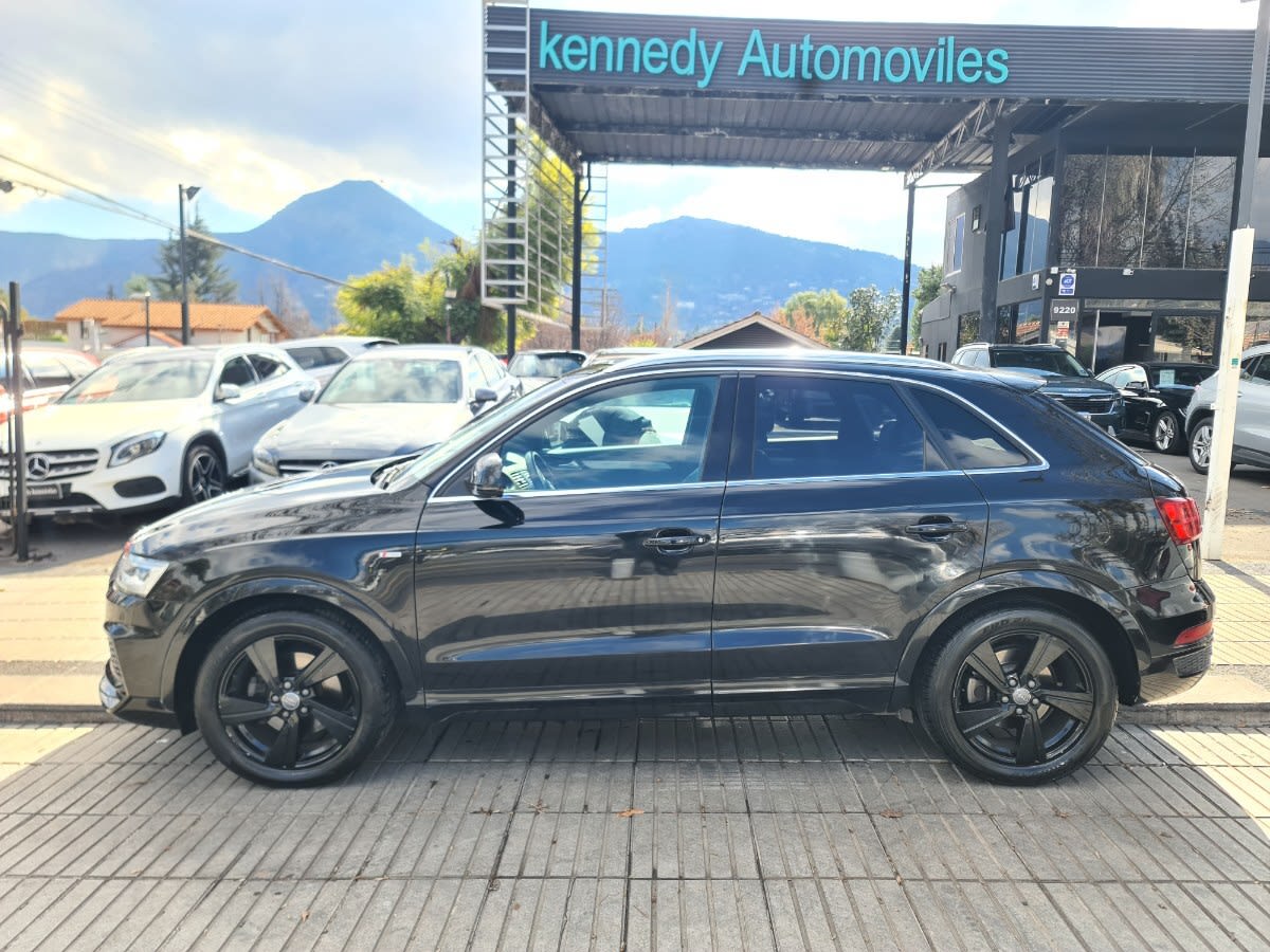 2019 Audi Q3 S Negro - Miniatura 6