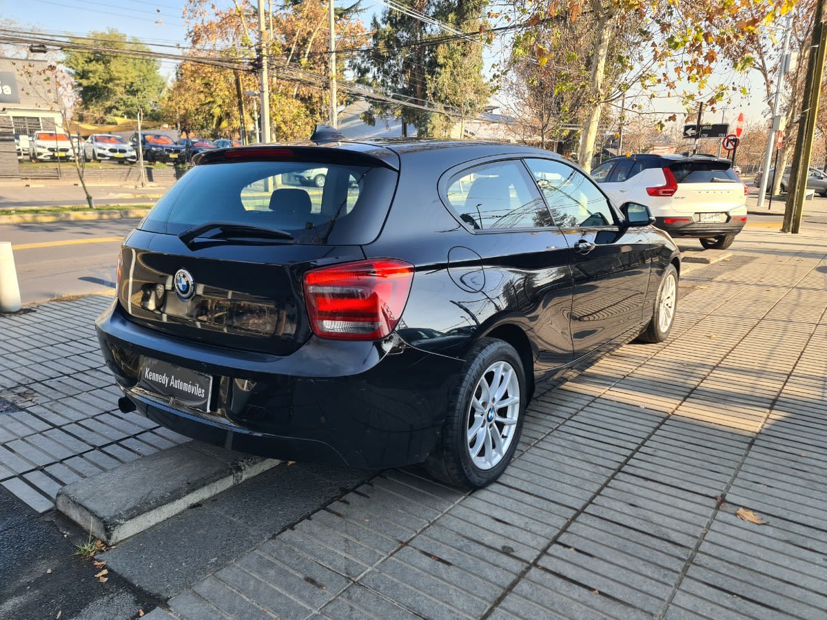 2014 BMW 116 1.6 Negro - Miniatura 4