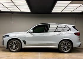 2024 BMW X5 3.0 - Miniatura 5