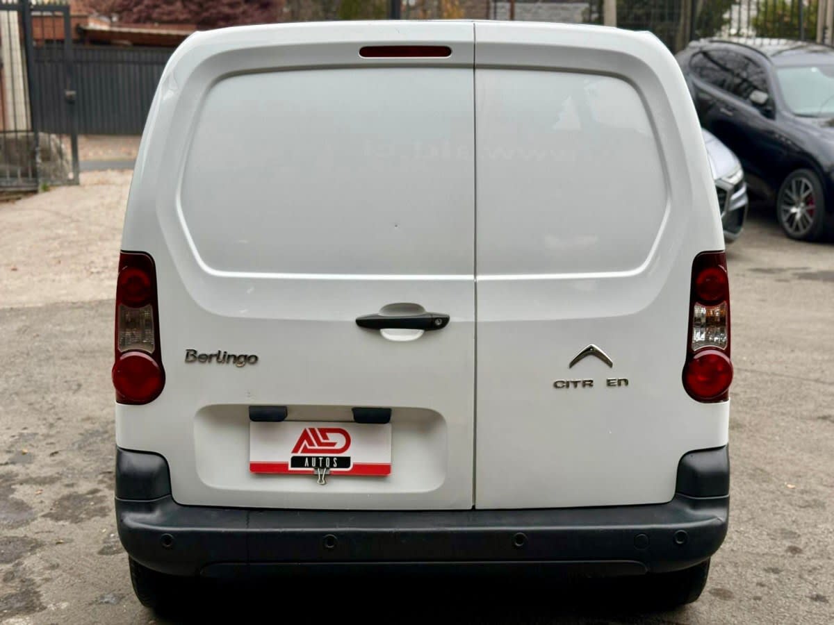 2018 Citroën BERLINGO HDI Blanco - Miniatura 8