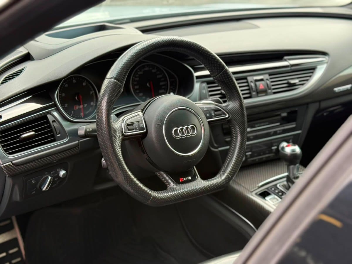 2026 BMW AUDI RS7 - Miniatura 10