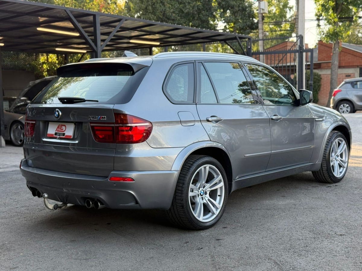 2013 BMW X5 M Gris - Miniatura 7