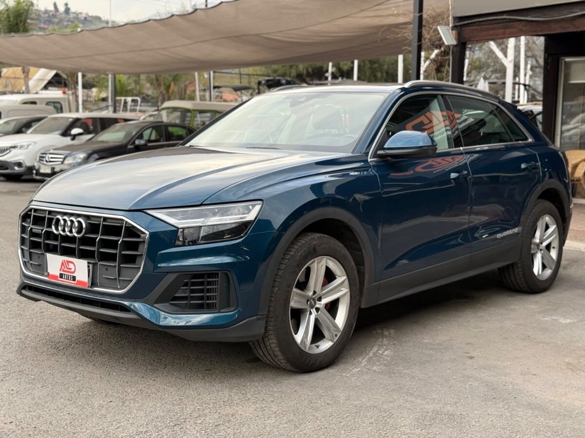 2021 Audi Q8 55 Azul - Imagen 1