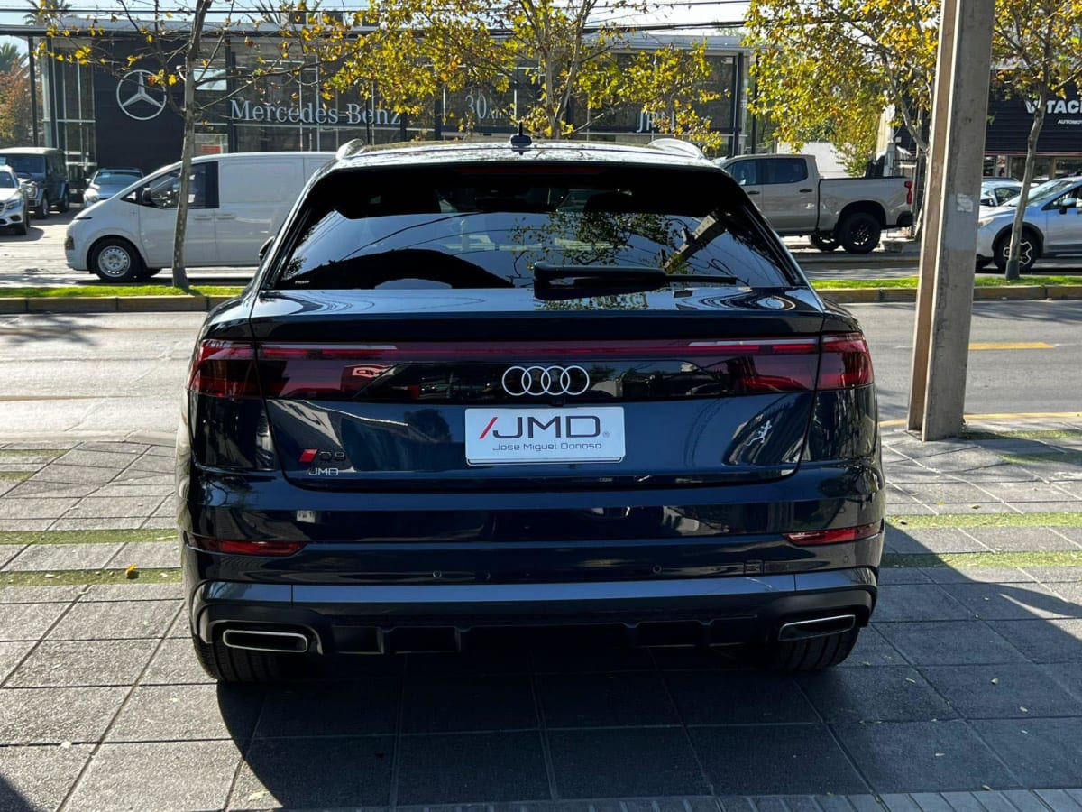 2025 AUDI Q8 55 Azul - Miniatura 5