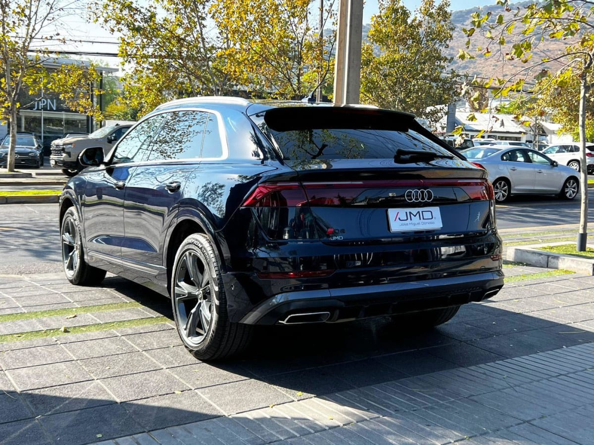 2025 AUDI Q8 55 Azul - Miniatura 6