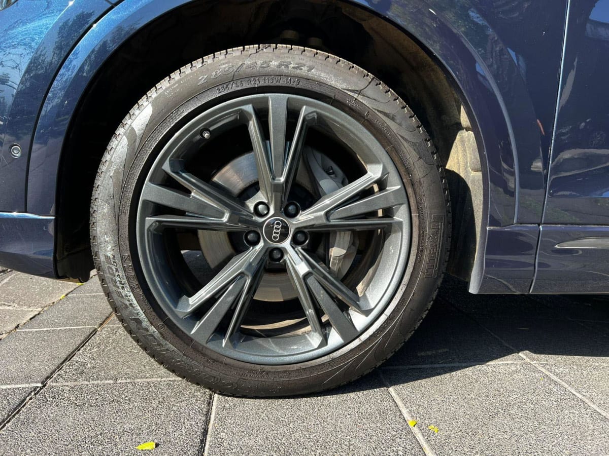 2025 AUDI Q8 55 Azul - Miniatura 8