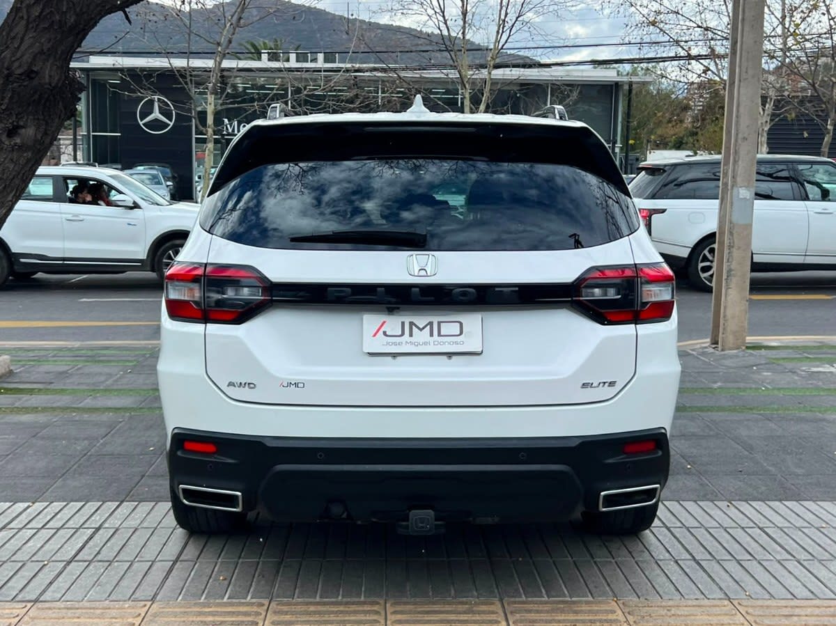 2024 MASERATI PILOT LEVANTE - Miniatura 5