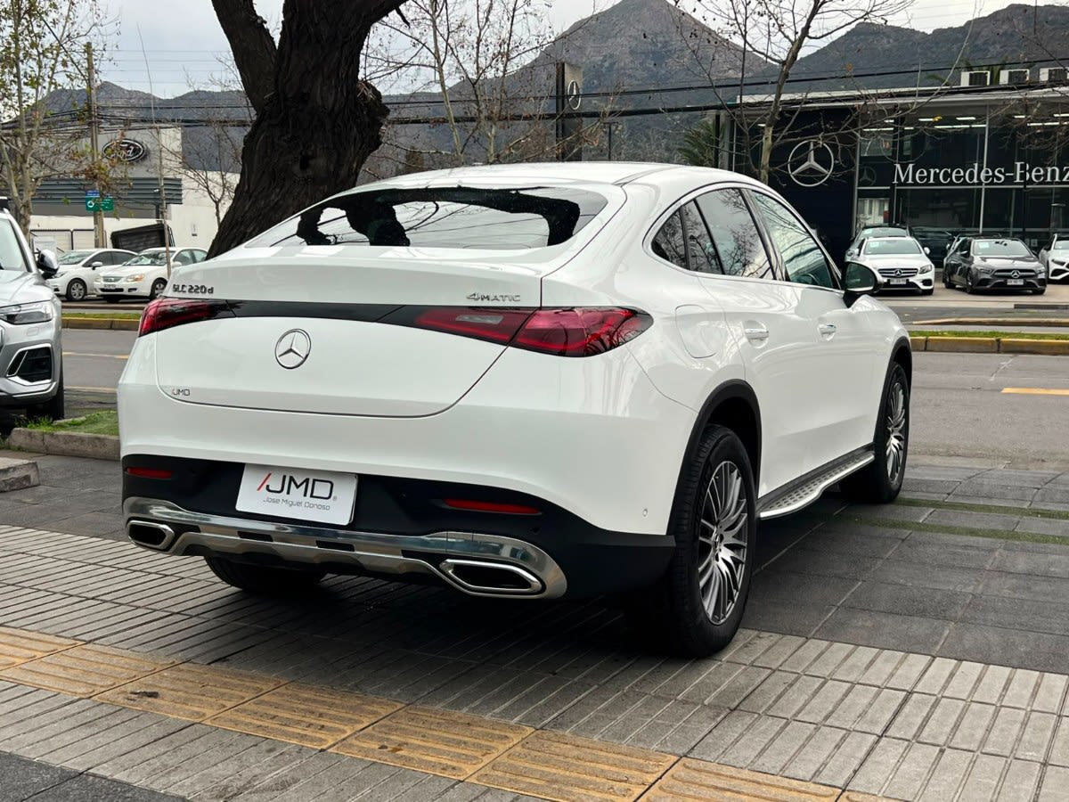 2026 Mercedes-Benz GLC 220D COUPE Blanco - Miniatura 6