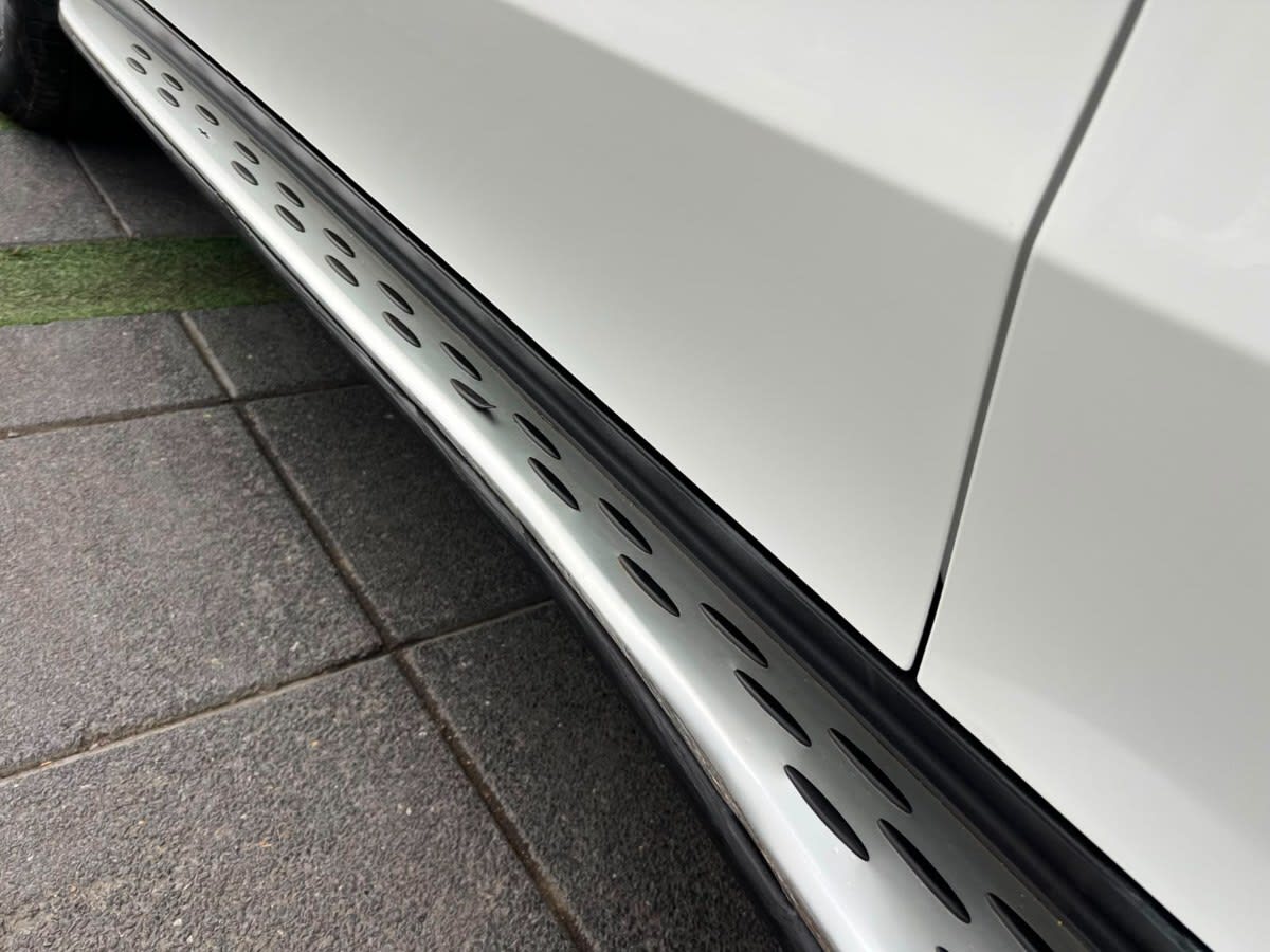 2026 Mercedes-Benz GLC 220D COUPE Blanco - Miniatura 9