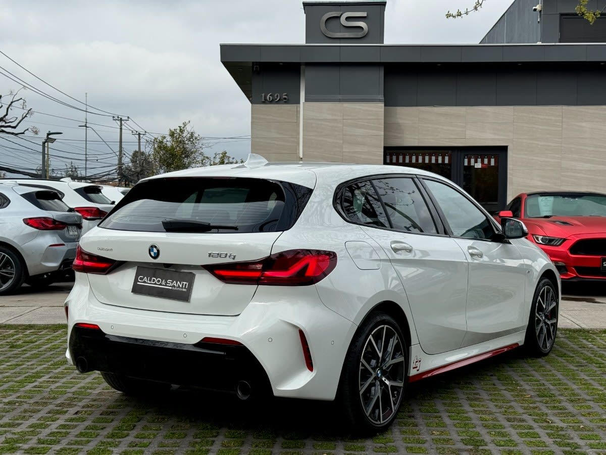 2024 BMW 128 TI BLANCO - Miniatura 5