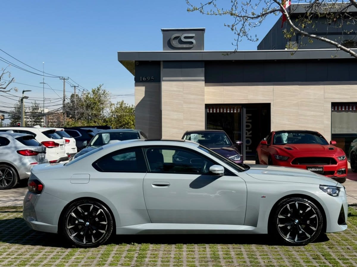 2025 BMW 220I COUPE Gris - Miniatura 6