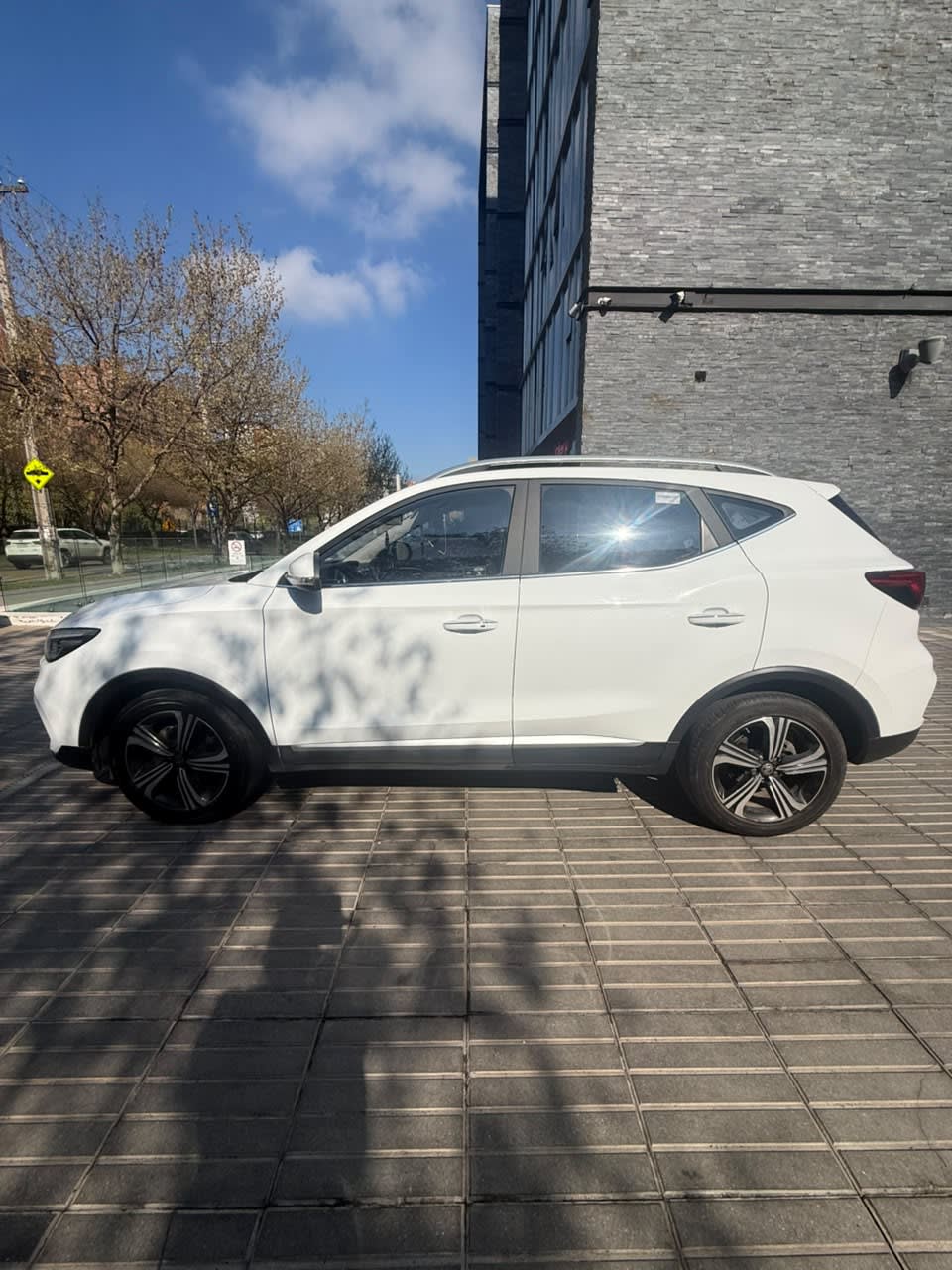 2023 MG ZX 1.5 - Miniatura 8