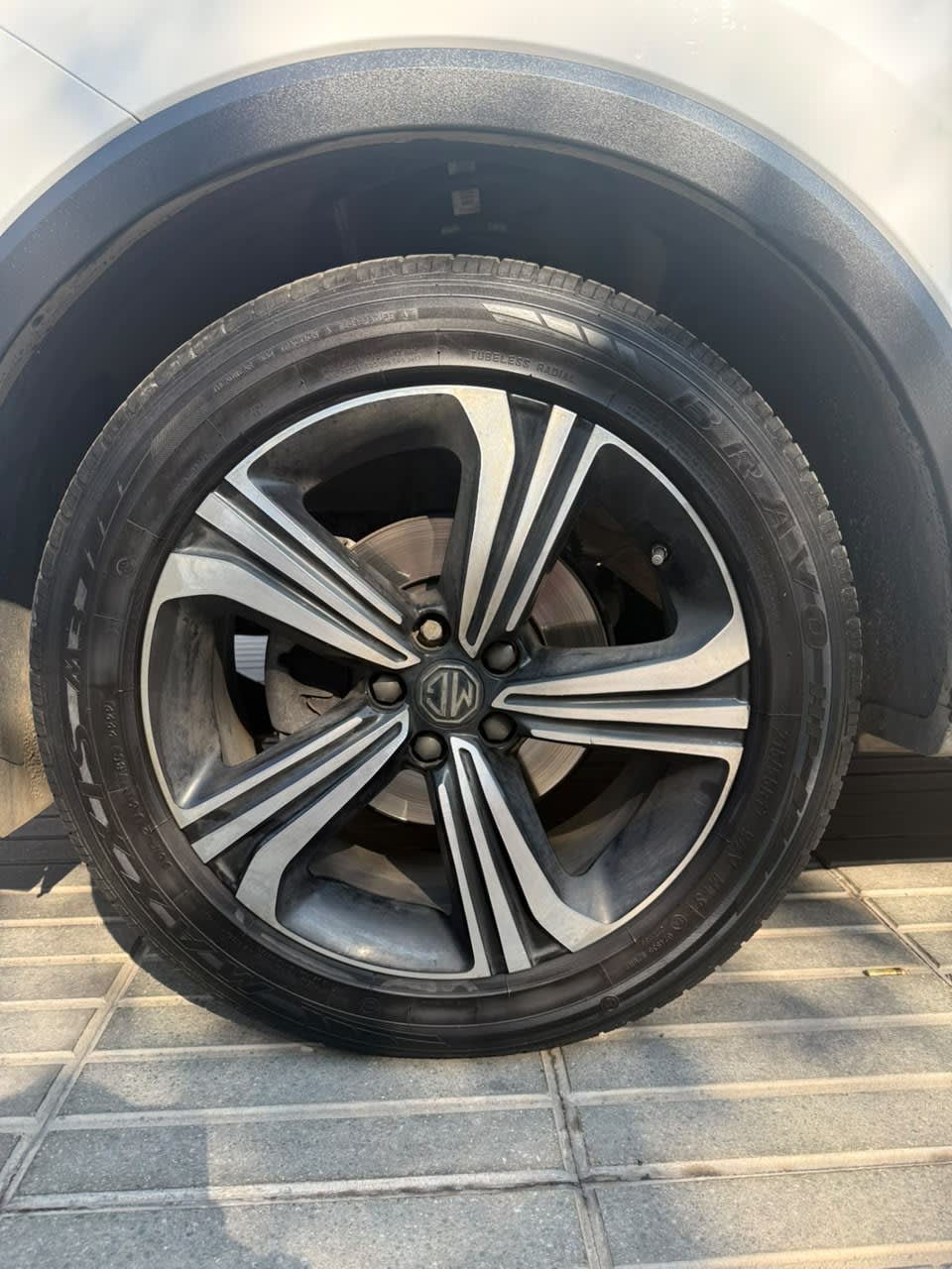 2023 MG ZX 1.5 - Miniatura 9