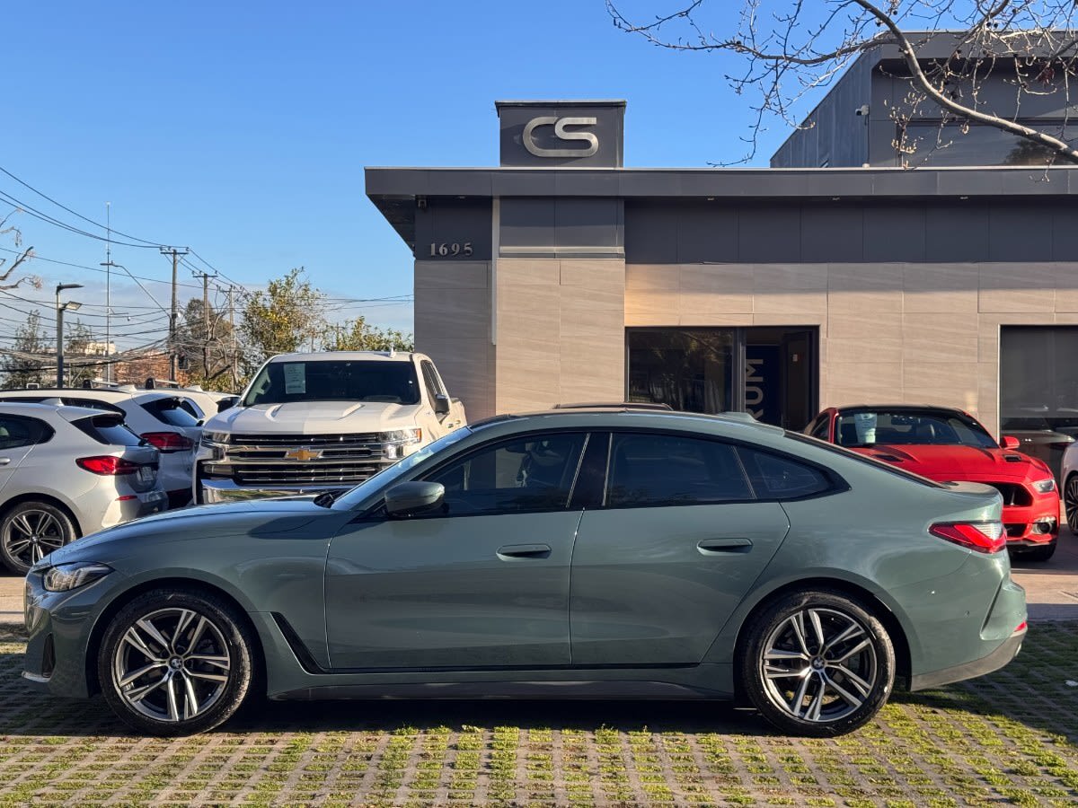 2026 BMW 420I GRAN Verde - Miniatura 2