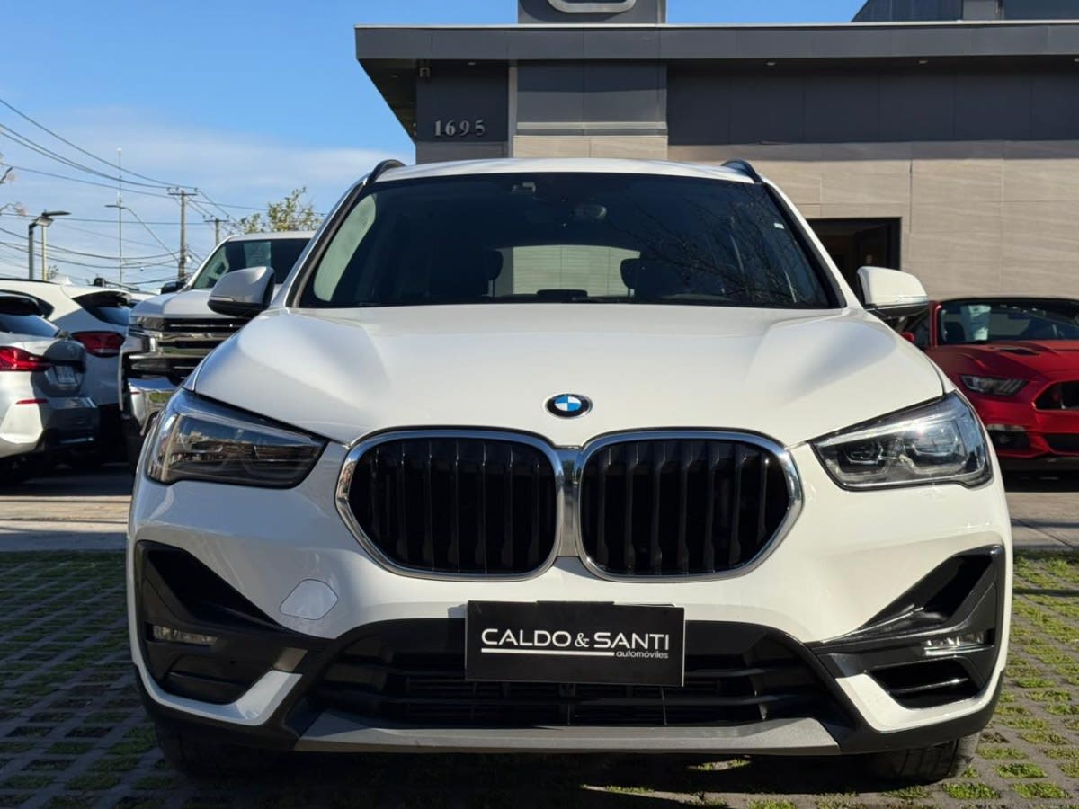 2022 BMW X1 SDRIVE Blanco - Miniatura 8