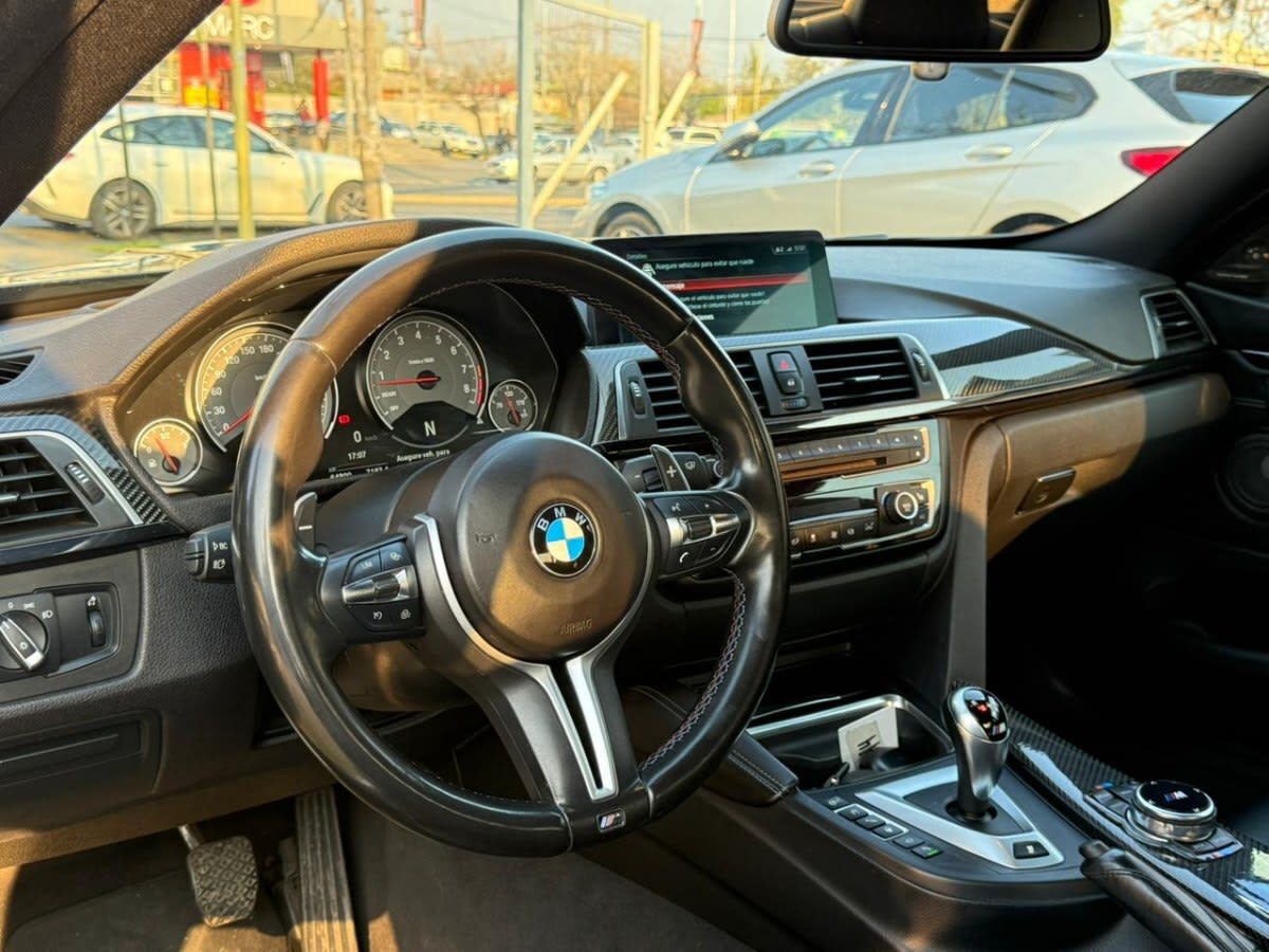2017 BMW M4 GRIS - Miniatura 9