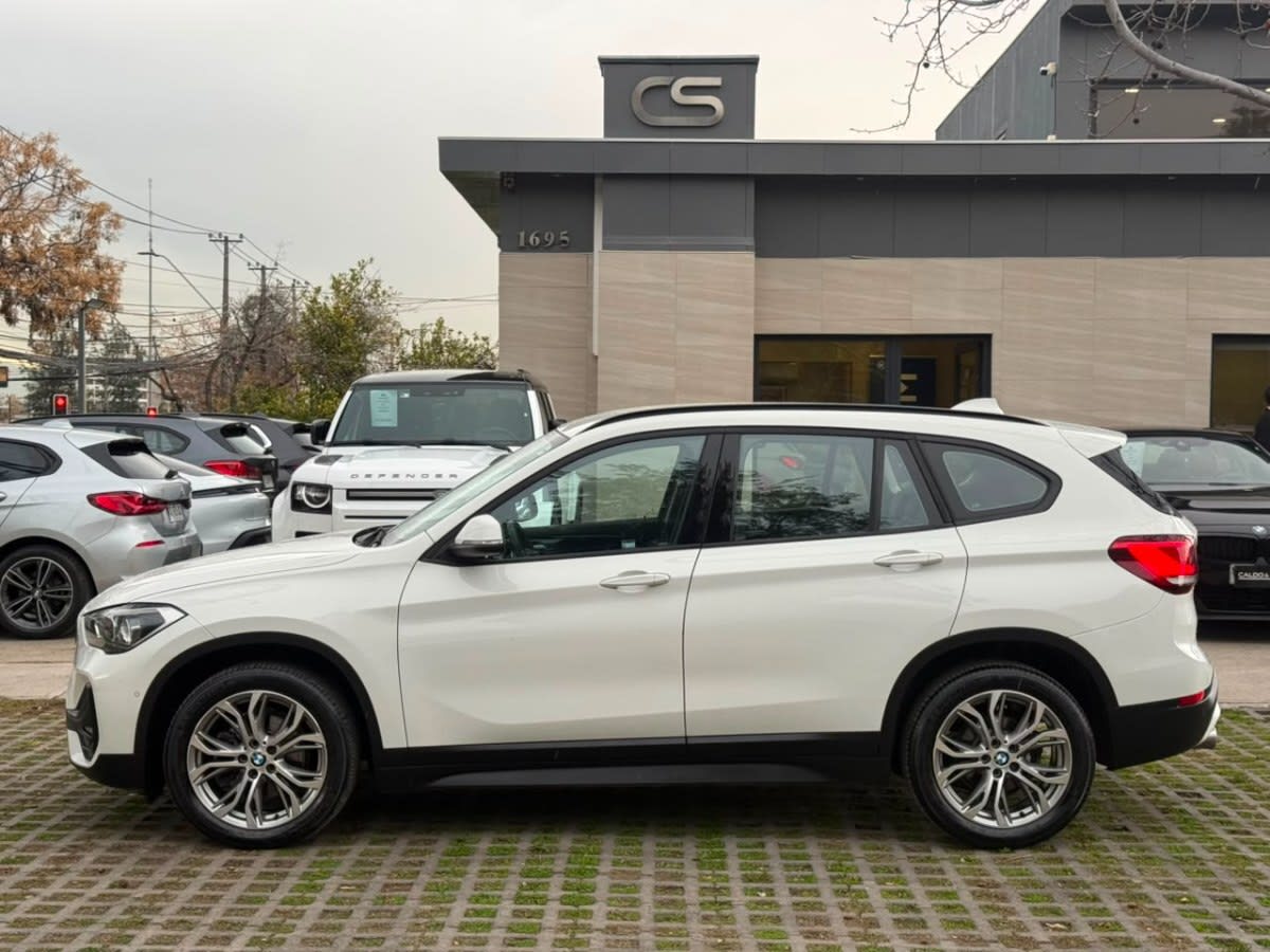 2022 BMW X1 SDRIVE Blanco - Miniatura 2