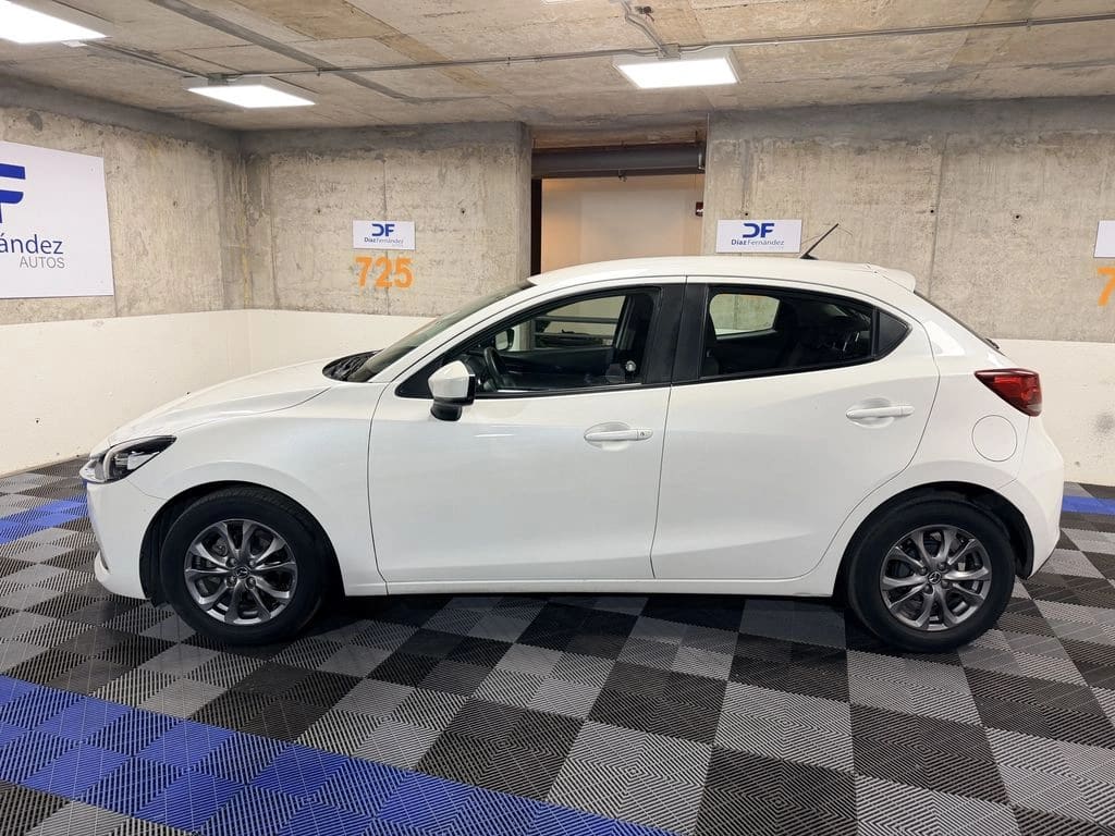 2021 MAZDA 2 SPORT Blanco - Miniatura 2