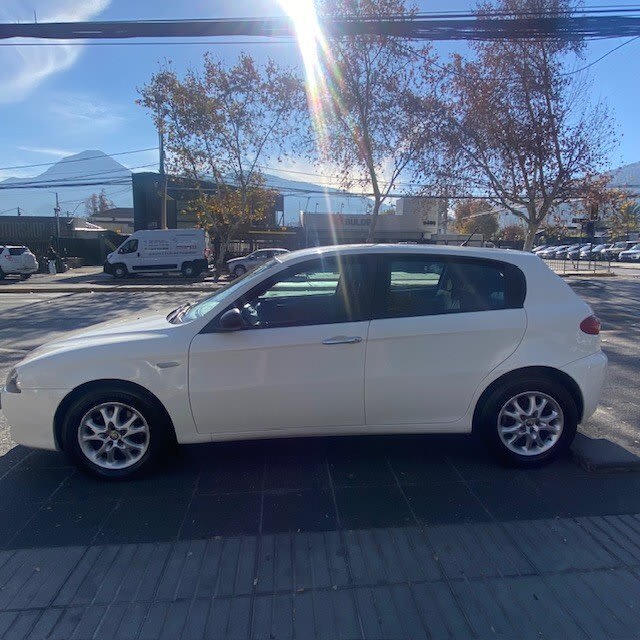 2008 ALFA ROMEO 147 1.6 Blanco - Miniatura 7