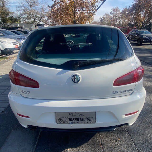 2008 ALFA ROMEO 147 1.6 Blanco - Miniatura 9