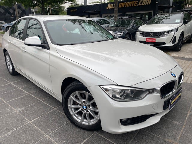 2014 BMW 316I Luxury Blanco - Miniatura 3