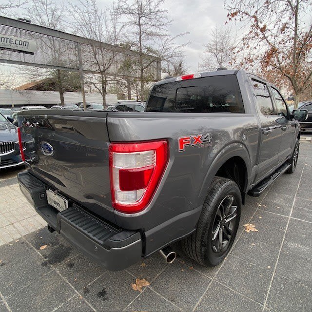 2023 Ford F-150 LARIAT Gris - Miniatura 2