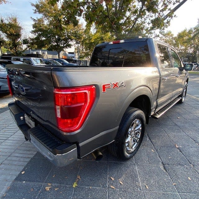 2022 Ford F-150 3.0 Gris - Miniatura 2