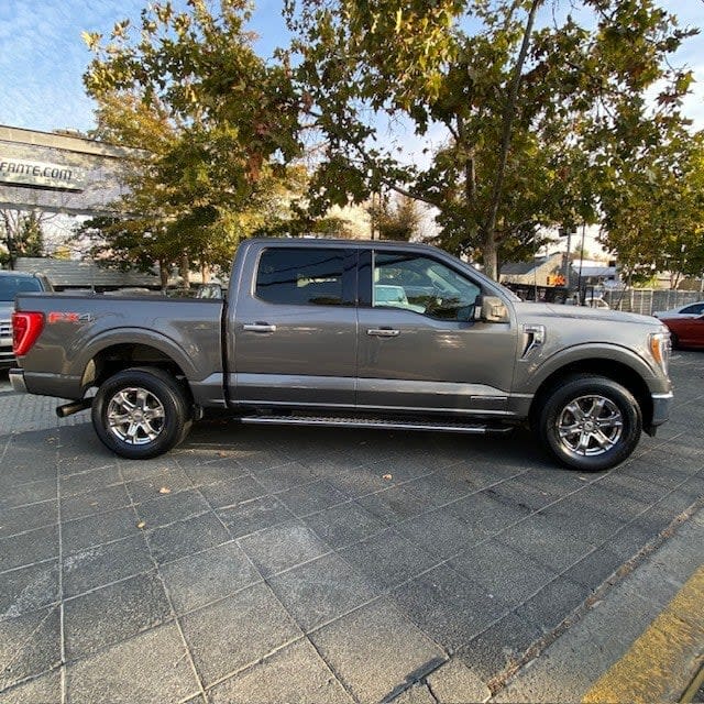 2022 Ford F-150 3.0 Gris - Miniatura 6