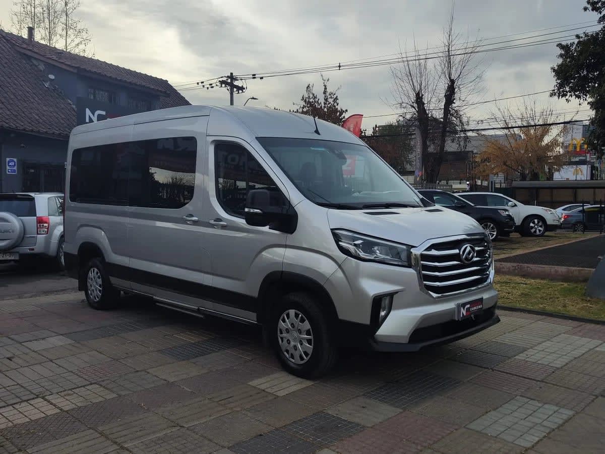 2024 MAXUS Deliver 9 2.0 Plata - Miniatura 2