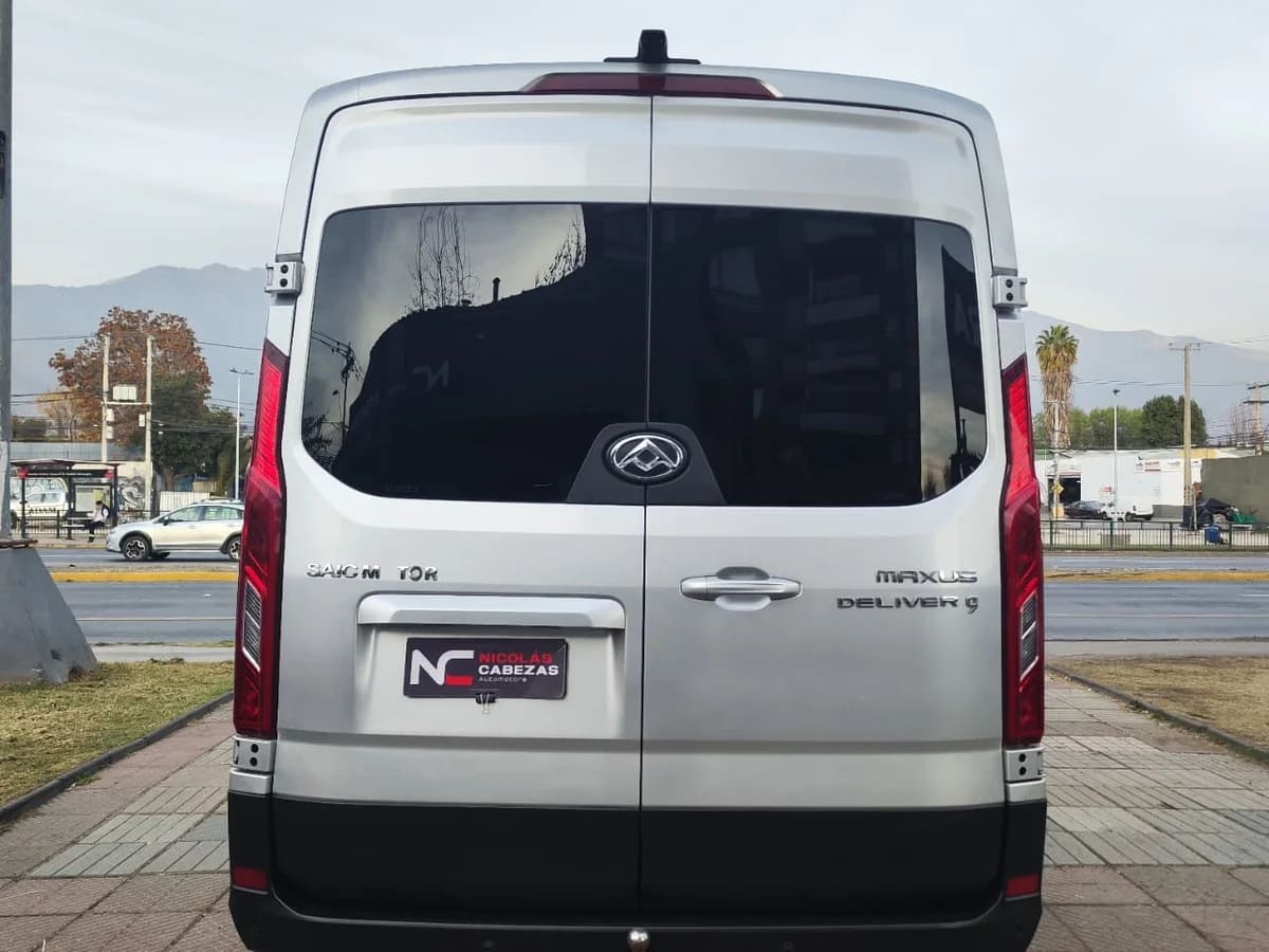 2024 MAXUS Deliver 9 2.0 Plata - Miniatura 7