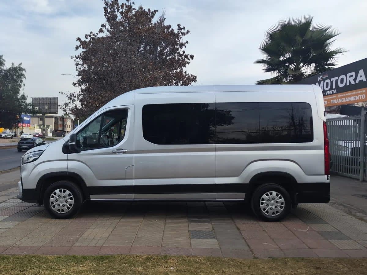 2024 MAXUS Deliver 9 2.0 Plata - Miniatura 10