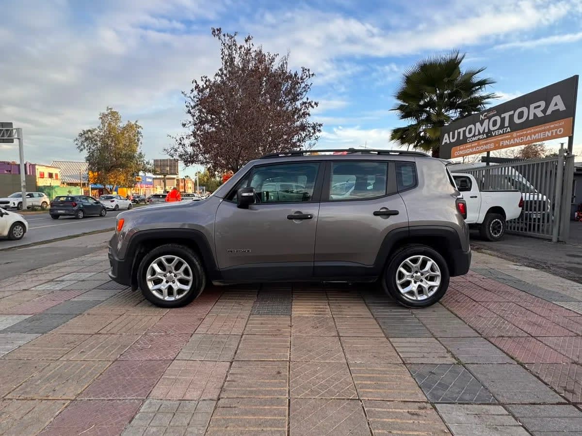 2019 Jeep Renegade 1.8 Negro - Miniatura 4