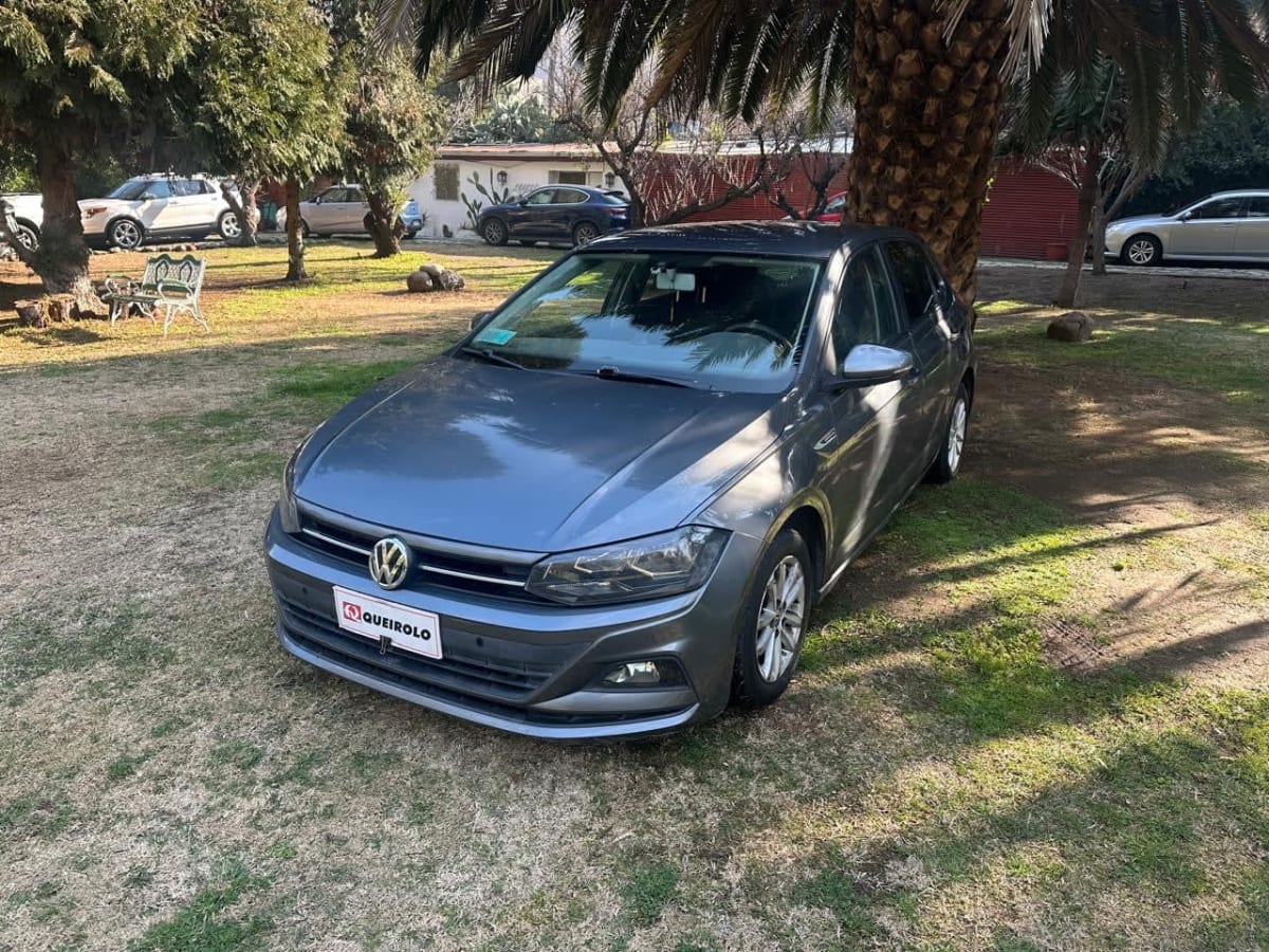 2018 Volkswagen Polo 1.6 Gris - Imagen 1