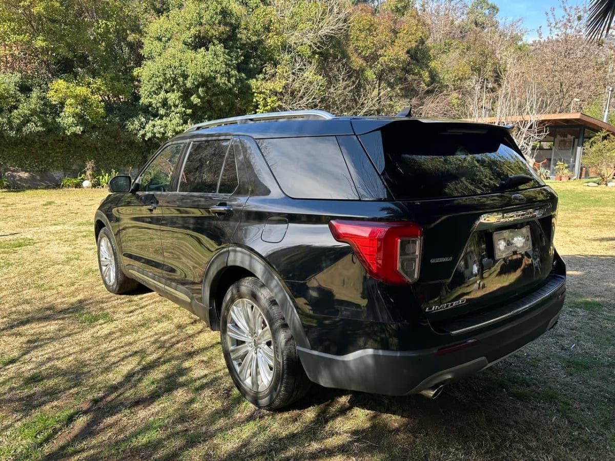 2022 Ford Explorer 2.3 Negro - Miniatura 4