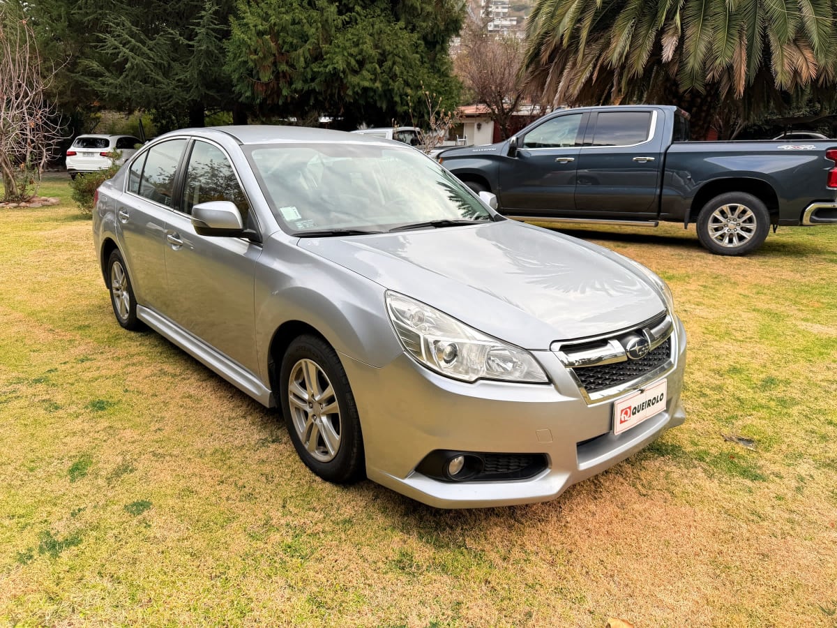 2014 Subaru Legacy XS Plata - Miniatura 2