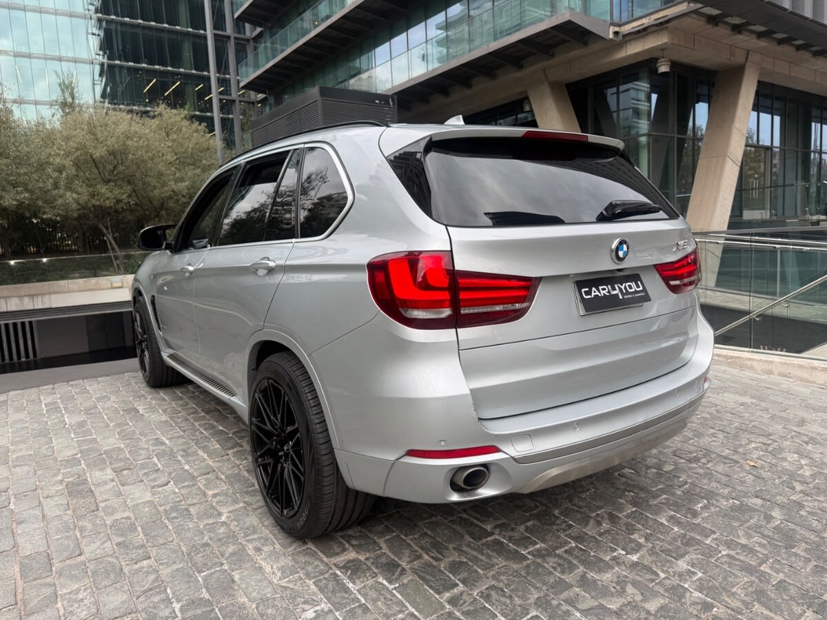 2017 BMW X5 PURE Gris - Miniatura 8