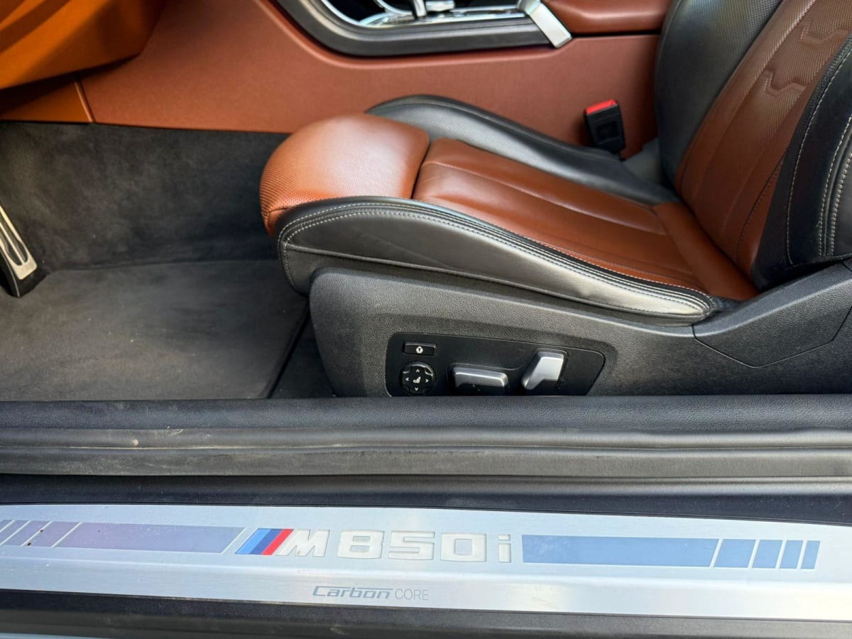2019 BMW 850 M850I Plata - Miniatura 10