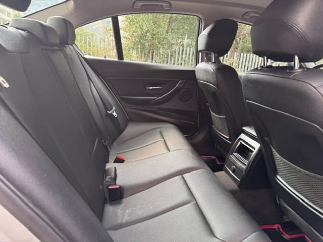 2013 BMW 316 LUXURY Gris - Miniatura 10