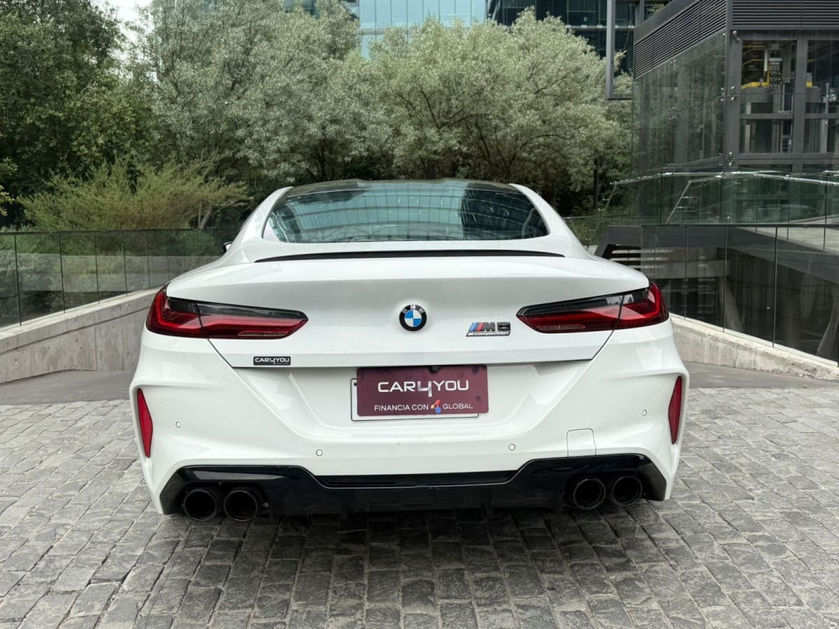 2024 BMW M8 COMPETITION Blanco - Miniatura 5