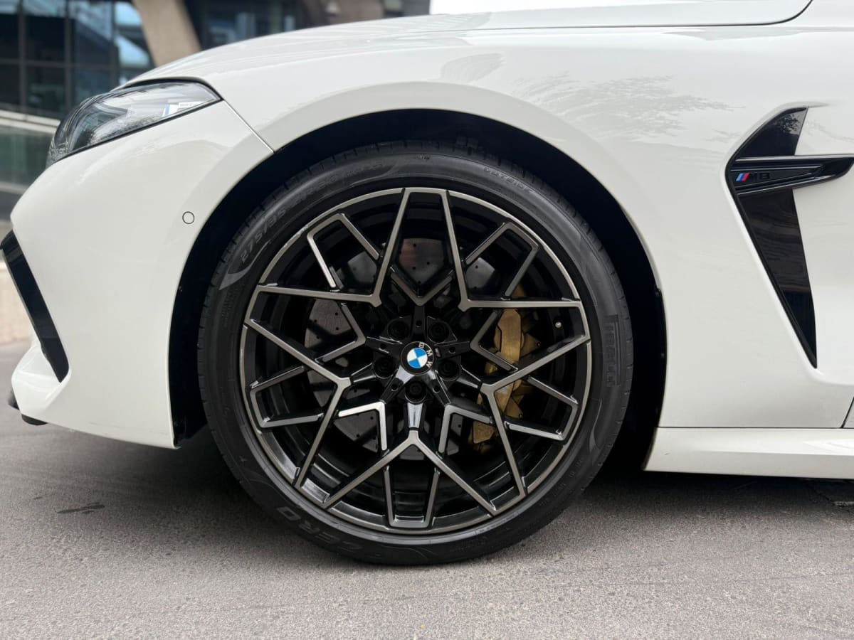 2024 BMW M8 COMPETITION Blanco - Miniatura 7