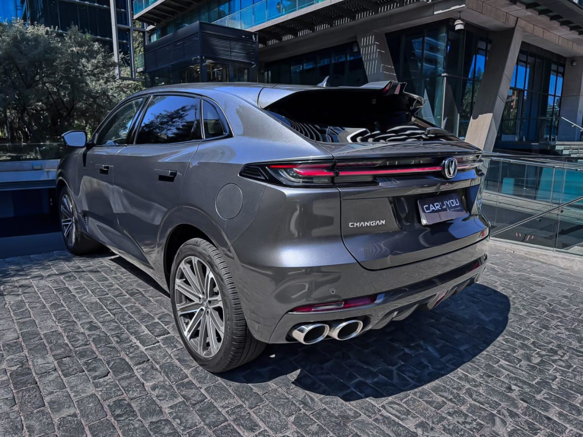 2024 Changan UNI K 2.0T Gris - Miniatura 4