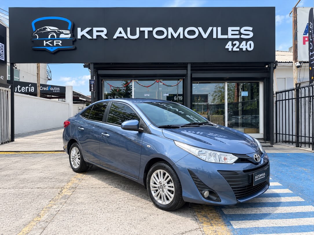 2018 Toyota YARIS GLI - Imagen 1