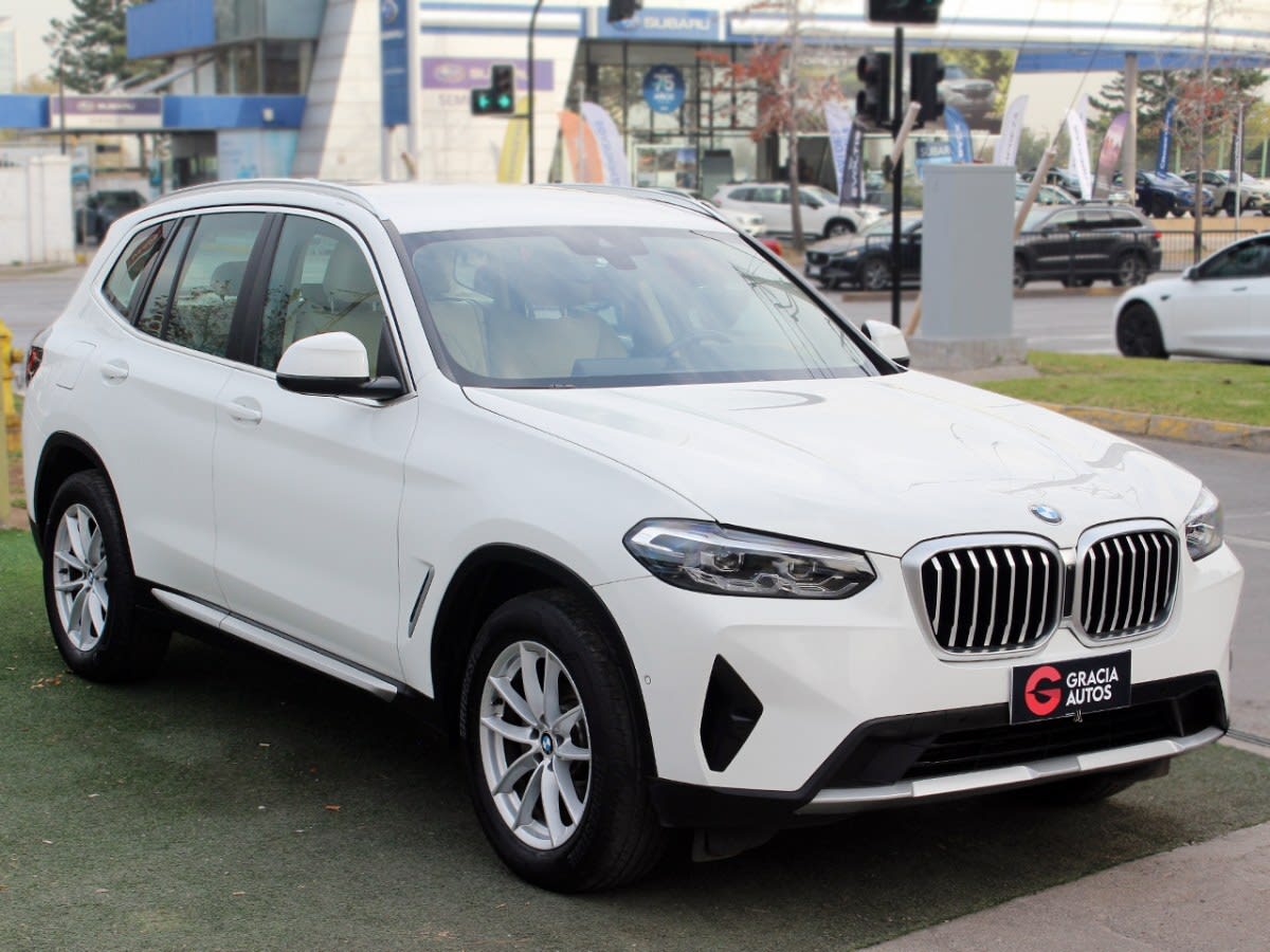 2025 BMW X3 XDRIVE Blanco - Miniatura 5