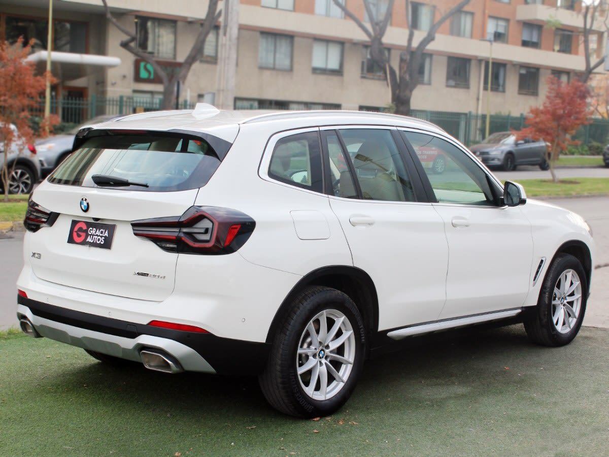 2025 BMW X3 XDRIVE Blanco - Miniatura 6
