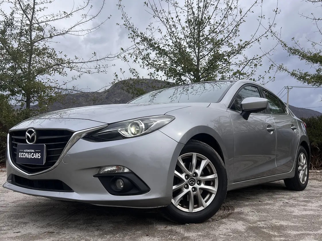 2015 Mazda 3 Sedan - Miniatura 2